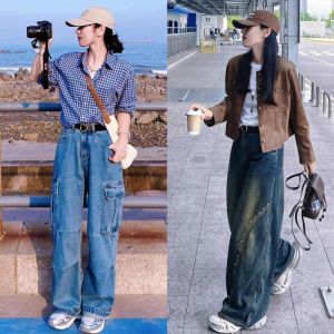 2件上衣3条裤子3双鞋的搭配_灰色外套百变穿搭，打造优雅时尚春日造型